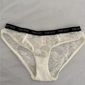 Victoria’s Secret Very Sexy Lace Panties in Cream NWOT